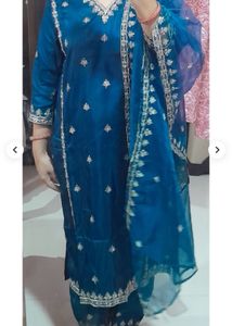 Beautiful Teal Embroidered Kurta Set (XXL)