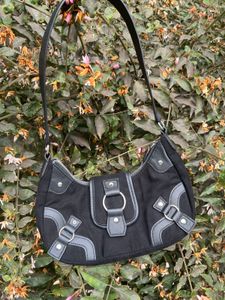 y2k black shoulder bag🖤🎧