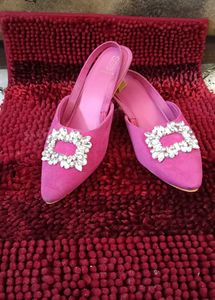 16. Sparkling Pink Slingback Heels