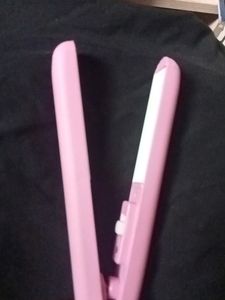 Hlo Guys I am Selling Straightener