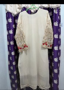 Elegant Embroidered Kurta set