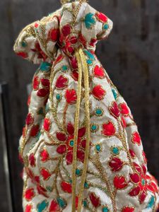 Designer Embroidered Potli Bag – Ivory Multicolour