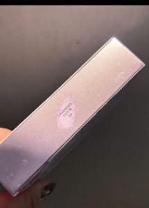 FENTY BEAUTY HIGHLIGHTER