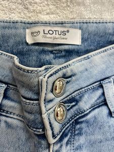 Girl's Embellished Denim Bottom Wear