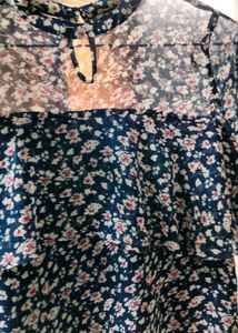 Chic Floral high-low Print Top with frills