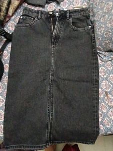 Dark Wash Denim Midi Skirt