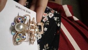 Elegant Pearl &amp; Crystal Hair Claw