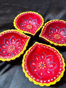 Set of 4 Decorative Diyas