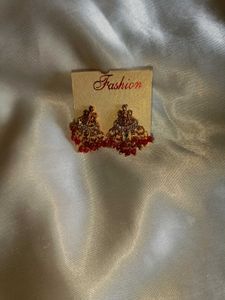 2 Elegant Jhumka Earrings