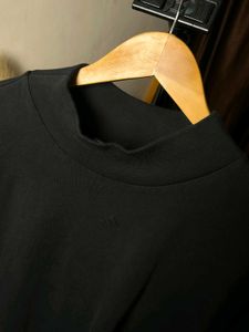 Adidas Mock Neck Long Sleeve sweatshirt size 2 XL