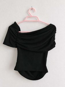 Chic Off-Shoulder Ruched Top