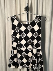 Chic Black &amp; White Peplum Top