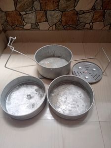 PRESTIGE 10 LITRES PRESSURE COOKER
