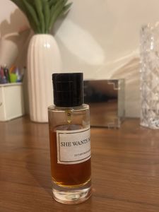 Esther Parfumerie "She Wants More”