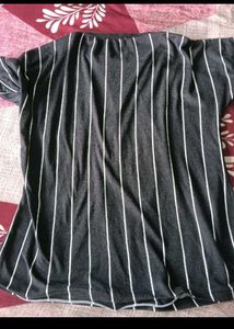5 Bundle of Graphic T-Shirts