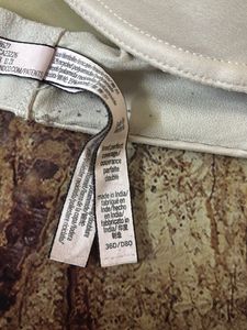 Victoria’s secret off white Lace Bra