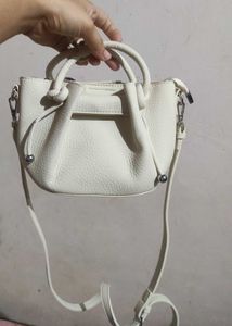 cream bag .