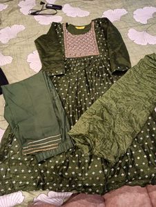 Green Embroidered Kurta Set