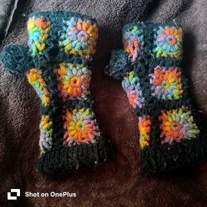 Colorful Crocheted hand gloves