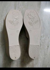 Chic Bow Slip-On Sandals