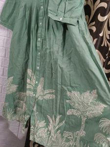 Green Embroidered Kurta