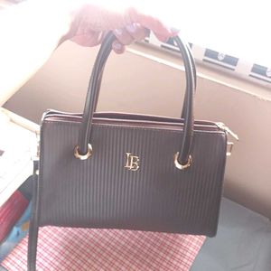 Stylish Textured Handbag