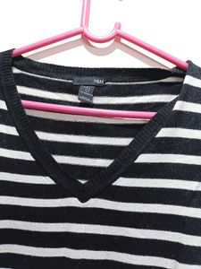 Original H@M Black And White Streps Sweater