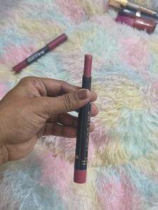 Hydra Lips Lipstick