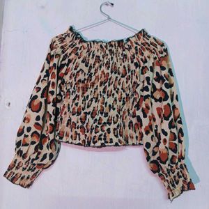 Chic Leopard Print stretchy Crop Top