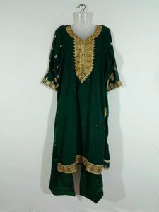 Elegant Emerald Green &amp; Gold Embroidered Indian Su