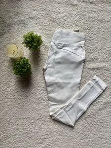 Comfortable White Jeggins