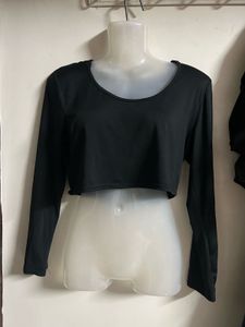 Black Long Sleeve Crop Top