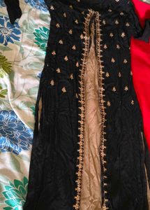 Elegant Black &amp; Gold Embroidered Kurta Set