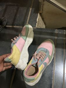 Stylish Colorblock Sneakers