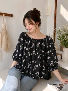 New with tag Floral Print Off-Shoulder Top