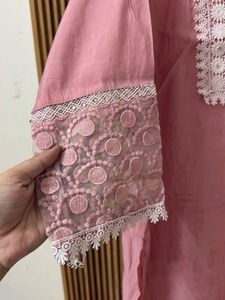 Elegant Pink Kurta with Lace Detail