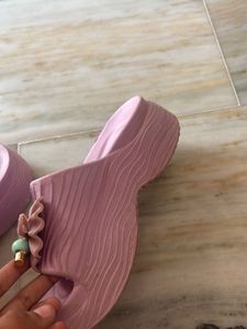 Cute Bow Slides