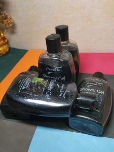 Freeskin Activated Charcoal Shower Gel pack of 5 p