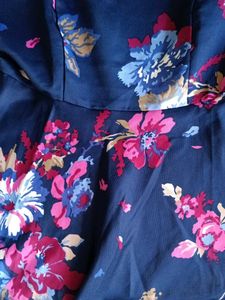 Chic Floral Peplum Top &amp; Jeans Set