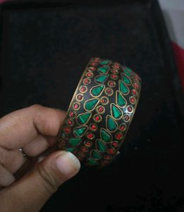 Vintage Style Bangle