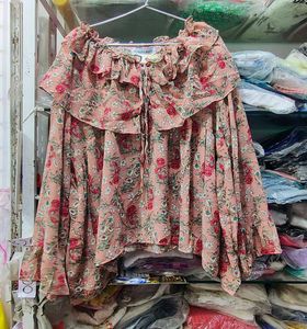 Chic Floral Ruffle Sleeve Blouse