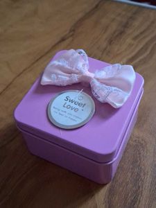 cute purple gift box