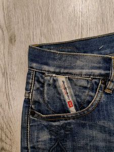 Ma5913 Diesel jeans waist 36 inches