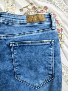 Kraus Blue Denim botcut high waist Jeans