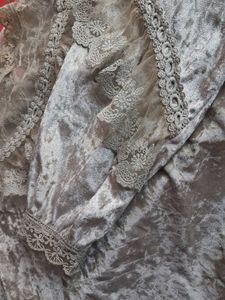 Elegant Lace Trim Velvet Top