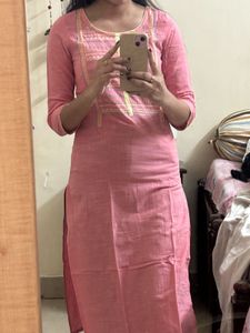 Elegant Pink Embroidered Kurta