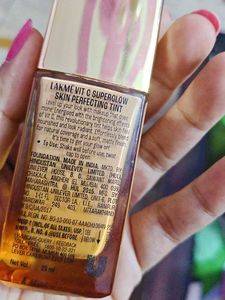 Lakme Vit C Superglow Skin Perfecting Tint
