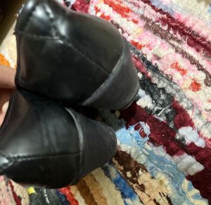 Black Shoes For Women