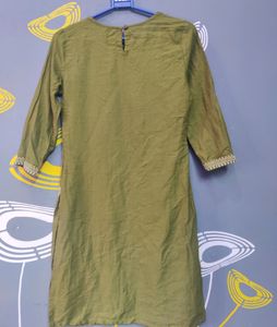 Max Kurta