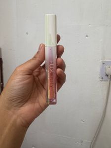 HUDA beauty silk balm